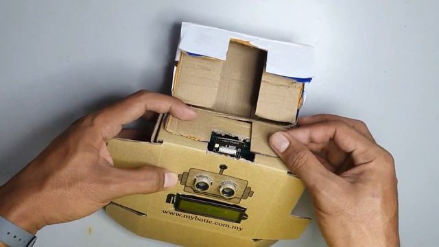 Low Cost DIY Face Mask Detector with Temperature Scanner by using Arduino and ESP32-CAM смотреть онлайн