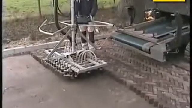 Машина для укладки брусчатки CRH смотреть онлайн