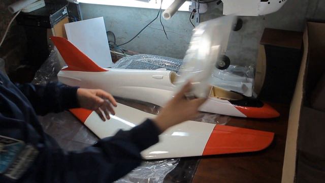 Распаковка и обзор композитной авиамодели T-45 Goshawk от Sapac | Unboxing Rc T-45