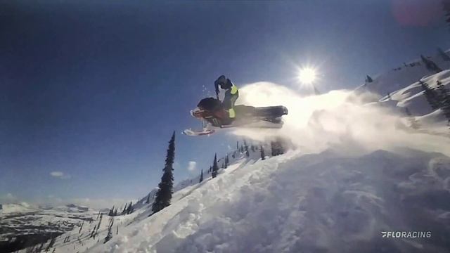 20th World Vintage Snowmobile Championship смотреть онлайн