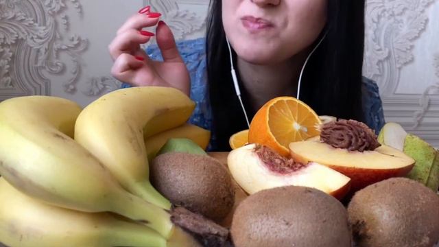 СЪЕЛА МНОГО РАЗНЫХ ФРУКТОВ АСМР / ИТИНГ МУКБАНГ