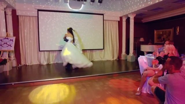 Самый нежный и красивый свадебный танец! смотреть онлайн