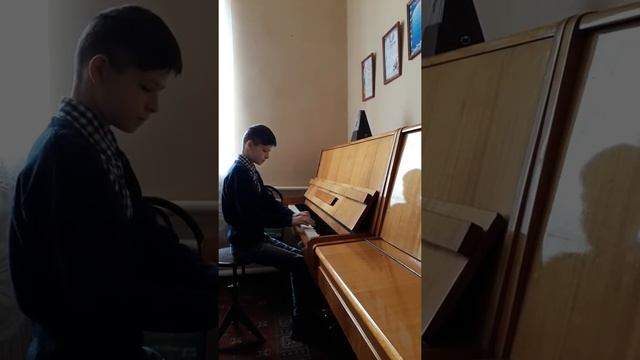 Амвросиадис Павлос Л.Лукомский Шутка #КТК# смотреть онлайн