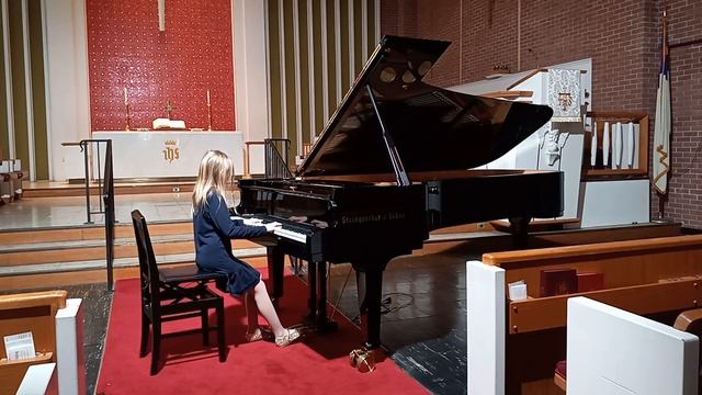 Lara Chopin Mazurka смотреть онлайн