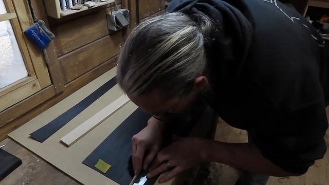 A "Custom Guitar Experience" for Present Danger's Thijs de Jong (Eng) (Part 2) смотреть онлайн