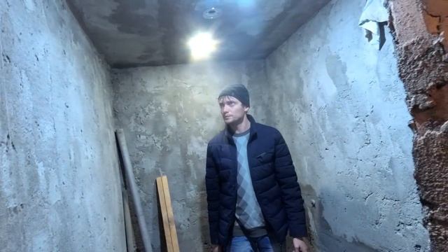 Начали класть плитку в ванне.Напряжение в Абхазии.30.01.2021.Сухум. смотреть онлайн