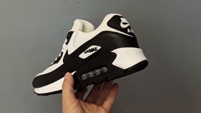 Nike Air Max 90 черно белые смотреть онлайн