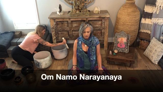 Om Namo Narayanaya - Lauren Mitchell смотреть онлайн