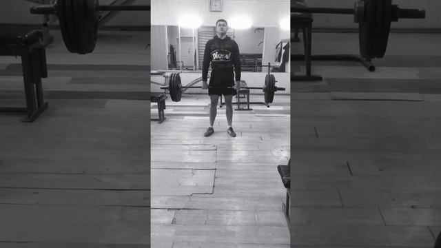 140кг,вес не большой,думаю не плохо,мой вес на видео 81 кг,дальше больше✊💪👍👌 смотреть онлайн