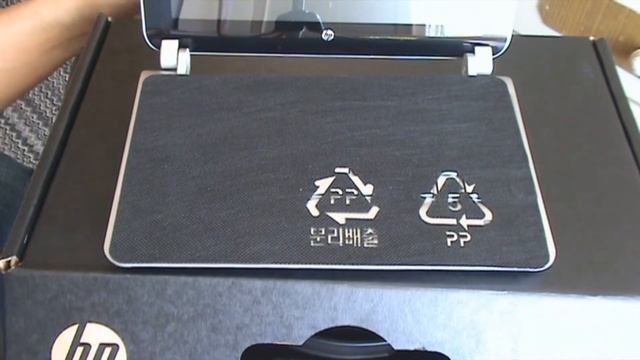 Unboxing HP Mini 210-2050es смотреть онлайн