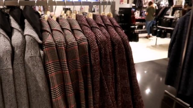Что купить на осень?#2 Пальто, куртки. Обзор магазинов Weekend Max Mara и Снежная Королева смотреть онлайн