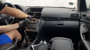 Toyota Avensis т25 Как снять магнитолу быстро и просто