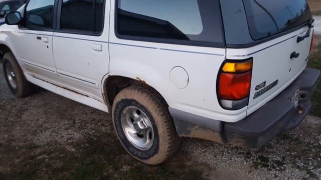 My first vehicle 1996 Ford explorer смотреть онлайн