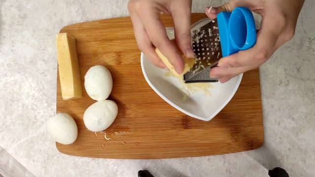 Салат с курицей и корейской морковкой. Очень сытный и вкусный! смотреть онлайн