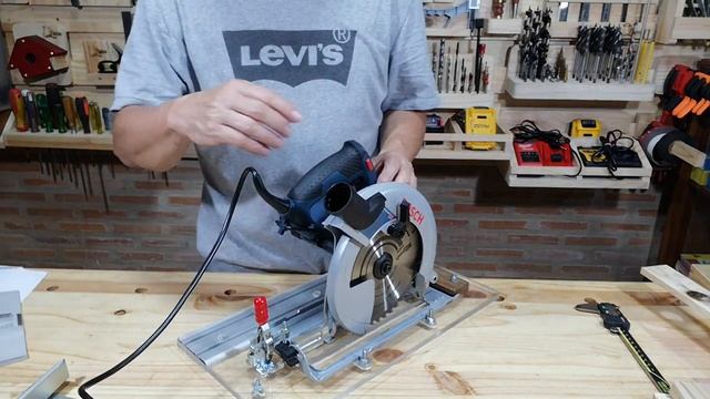 คลิปที่ 17 รีวิวเลื่อยวงเดือน BOSCH GKS 190 Professional ขนาด 7 1/4" 1400w โดย พี่โต คนเดิม смотреть онлайн