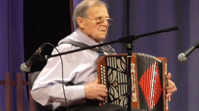 Вальс на гармони !.mp4 смотреть онлайн