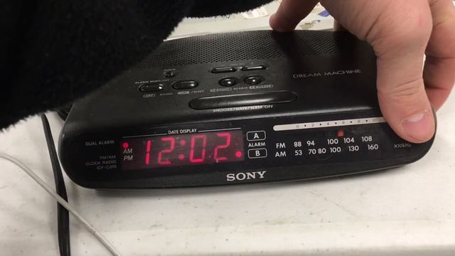 SONY ICF-C370 DREAM MACHINE смотреть онлайн