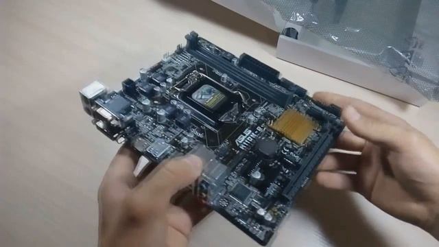 Asus H110M -R DDR4- Распаковка смотреть онлайн