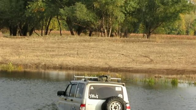 Уаз Патриот утонул [Спасениие утопающих] смотреть онлайн