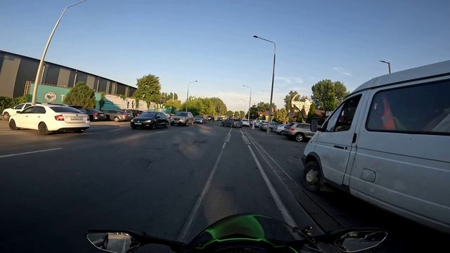 суета на Kawasaki Zx10r.mp4