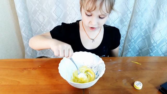 Слайм из косметики смотреть онлайн