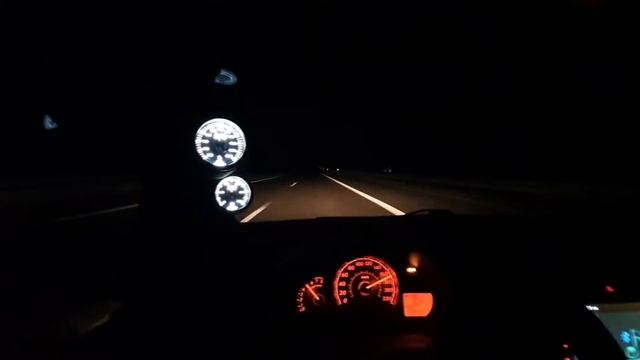 Mazda 2 DE (1,5L) on German Autobahn смотреть онлайн
