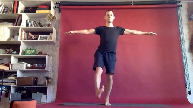 Занятие 4 - Йогатерапия "Здоровая спина" / Александр Ларин / смотреть онлайн