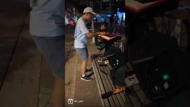Fast Jazz Fusion Synth & Drums Busking Jam - Toronto Harbourfront смотреть онлайн