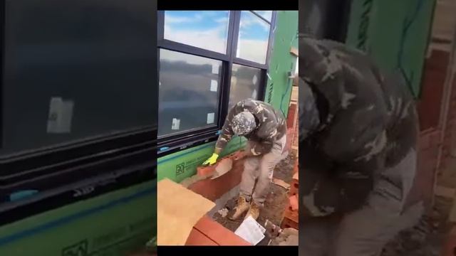 Укладка кирпича. Найдите ошибку. #ремонт #кладка #interiordesign #house #отделка #фасаддома смотреть онлайн