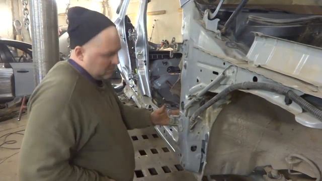 Кузовной ремонт Субару Форестер. Боковой удар. Часть 1Subaru Forester body repair. Side impact. смотреть онлайн