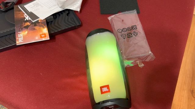 Unboxing si prezentare JBL PULSE 4 | Nu instala iOS Beta смотреть онлайн