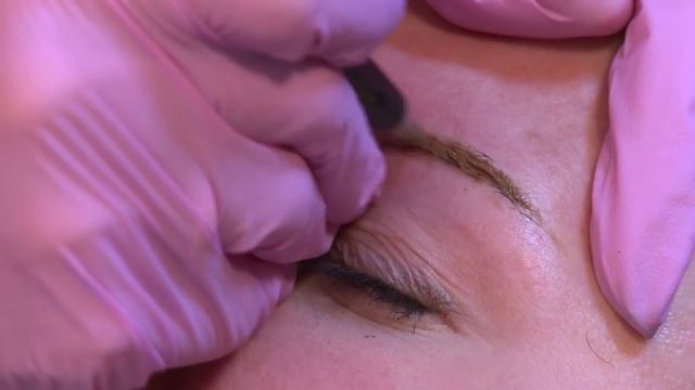 Техника растушевуки бровей в перманентном макияже / Shading Techniques of the Eyebrows смотреть онлайн
