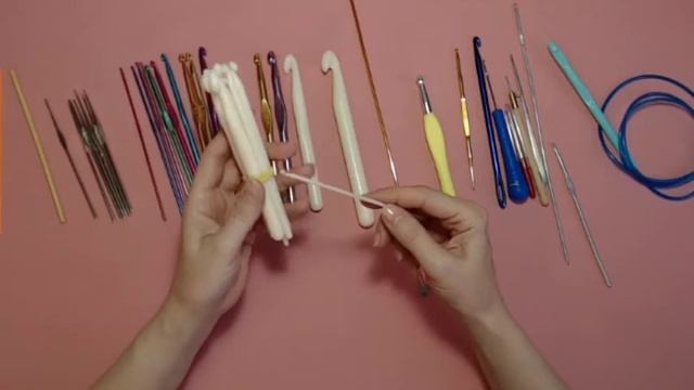 1- Учимся вязать крючком. Какие бывают крючки. смотреть онлайн