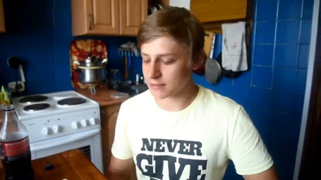 Mamix Что будет с телефоном если его загрузить в колу или заморозить в нем? смотреть онлайн