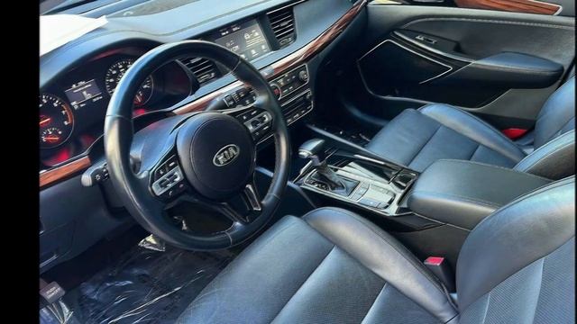 2018 Kia Cadenza Premium - Parker Johnstone's Wilsonville... смотреть онлайн