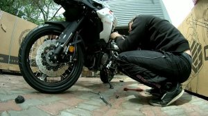 Benelli TRK 502x распаковка, сборка, мини обзор. Unboxing and assembling the Benelli TRK 502x moto