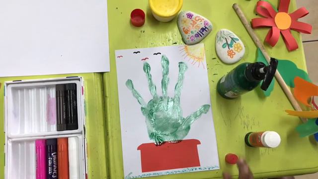 Spring Activity for Kids: Lets Finger Paint! смотреть онлайн