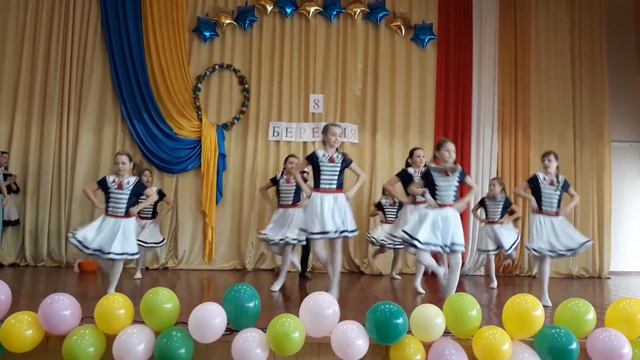 "Свитанок" с танцем "Ах, Одесса". смотреть онлайн