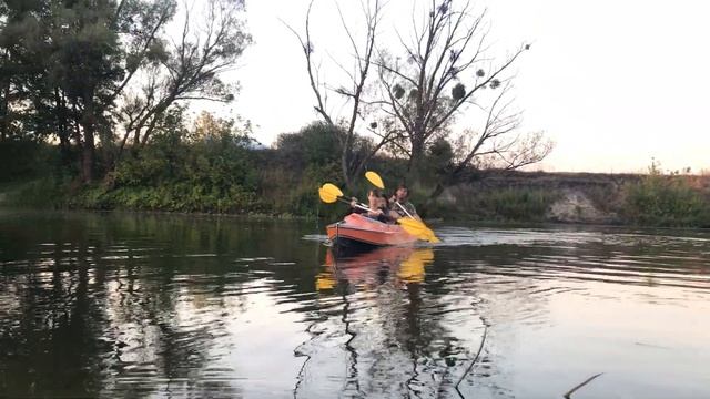 Показательный заплыв на каркасной байдарке Виктория смотреть онлайн