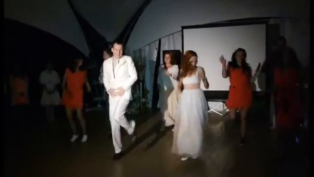 Феерический свадебный танец! Смотреть до конца! смотреть онлайн