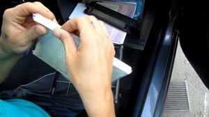 Замена салонного фильтра Kia  Rio 2014