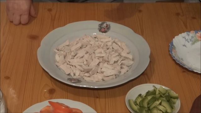 Ну ОЧЕНЬ Легкий САЛАТ с Куриным Филе / Сыром / Salad with chicken / cheese смотреть онлайн