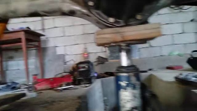 Выпрямил чулок ВАЗ 2121,колеса стояли домиком смотреть онлайн