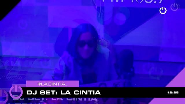 ONE+ | DJ Set presenta a @lacintia_ смотреть онлайн