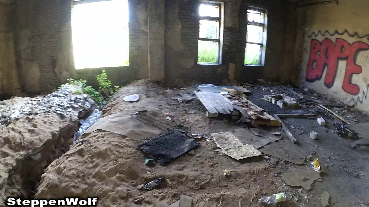 Брошенная колхозная автобаза / Проколол ногу гвоздём / Кругом нарисованы "шляпы" / смотреть онлайн