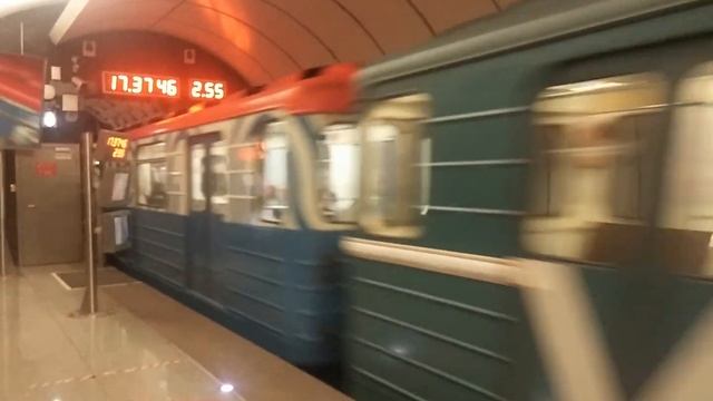 81-717.5/714.5М и 81-717.5М Перекраска Московский транспорт и 81-714.5М На станции Бутырская смотреть онлайн
