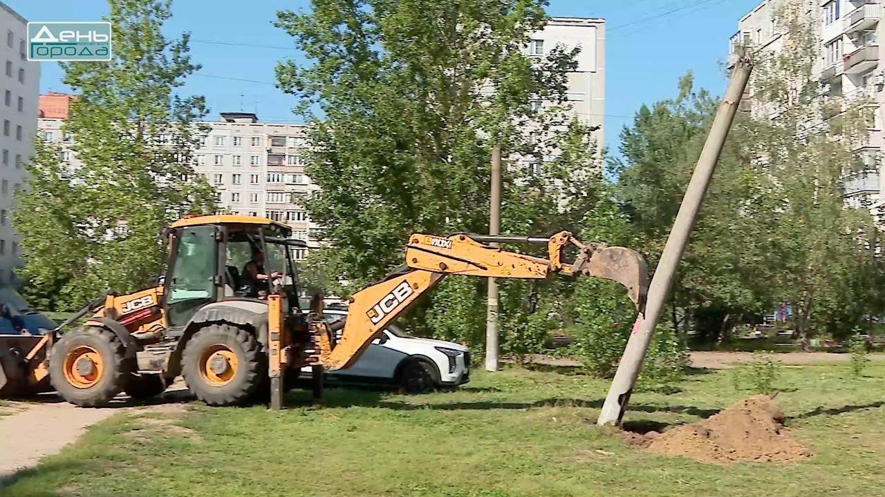 65 старых бесхозных недействующих опор освещения и связи демонтируют в Автозаводском районе смотреть онлайн