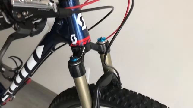 SCOTT Scale 910 - 2015