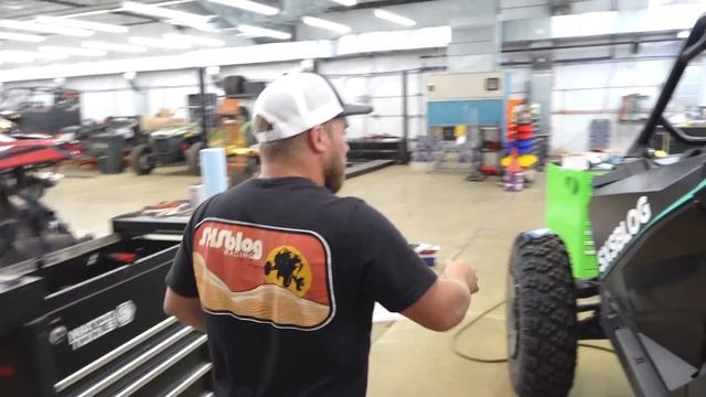 F1 RZR Pro R gets a 400HP Evolution turbo kit! It's WILD! смотреть онлайн