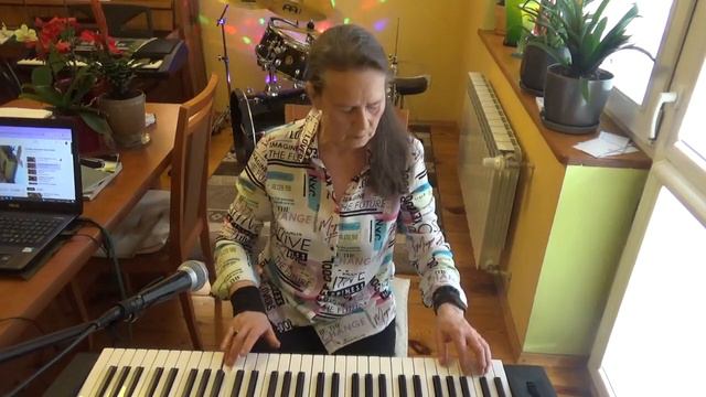 MILION BIAŁYCH RÓŻ [ YAMAHA PSR--E 473 ] смотреть онлайн